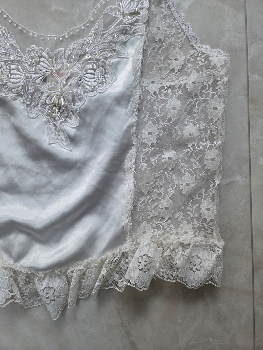 Jessica White Lace Camisole Top - Picture 3 of 4
